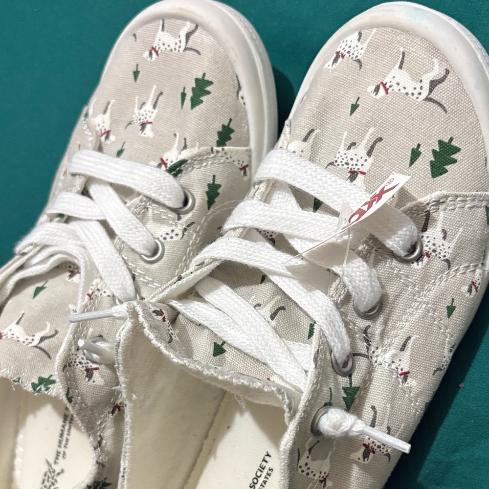 NWT 7.5 Humane Society Canvas Sneakers with Dalmatian and Pine Tree print
